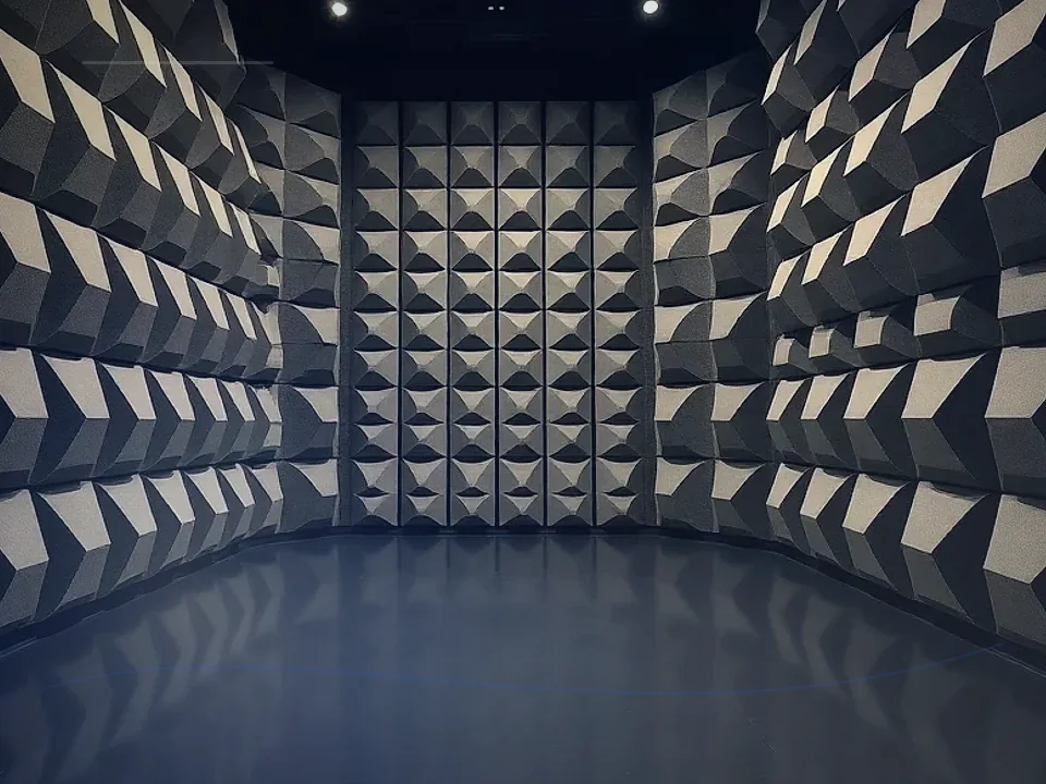 Semi Anechoic Chamber application case for Semi-Anechoic Chamber - detail image